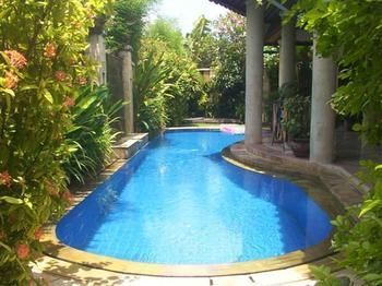 Hotel Bali Emerald Villas