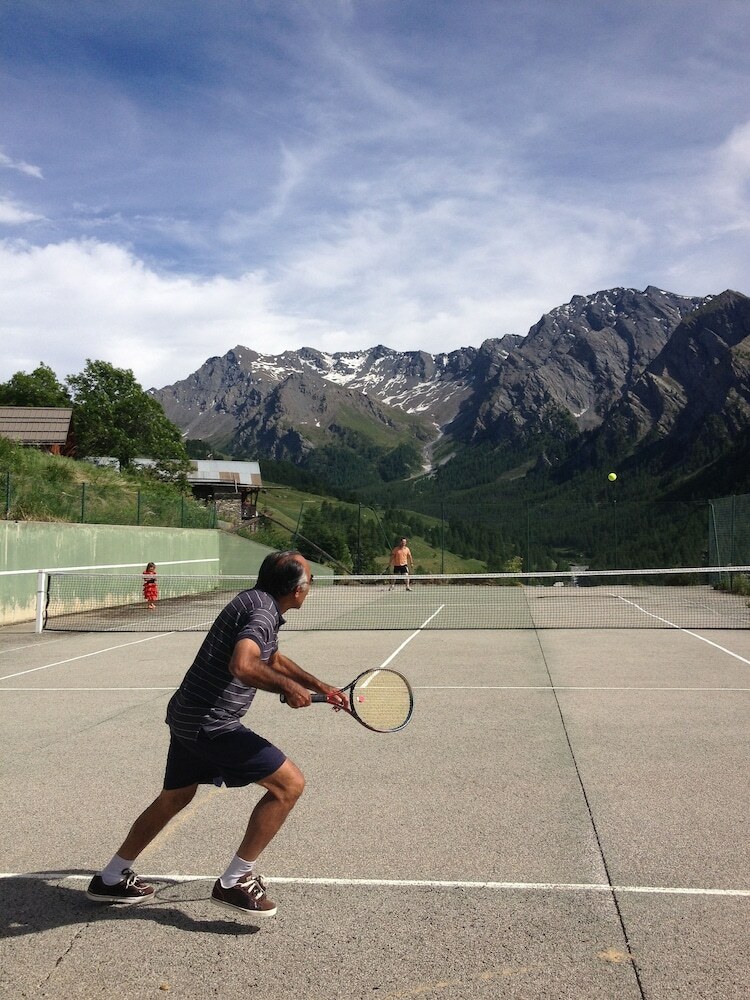 Hotel Les Chalets Du Villard***
