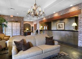 Hotel Clarion Inn And Conference Center