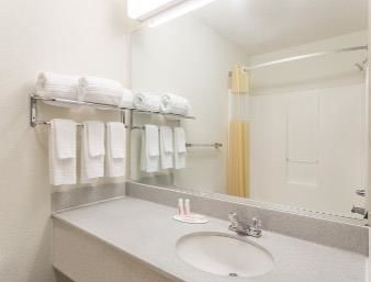 Hotel Days Inn And Suites, Jesup Ga