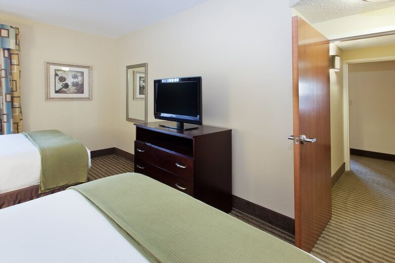 Hotel Holiday Inn Express N.myrtle Beach- Little River