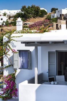 Aparthotel Bay Bees Sea View Suites & Homes