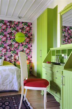 Chroma Design Hotel & Suites