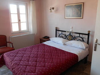 Byron Hotel