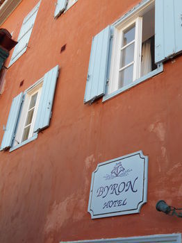 Byron Hotel