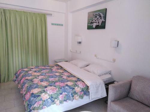 Tonia Hotel