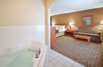 Holiday Inn Express Hotel & Suites Columbus