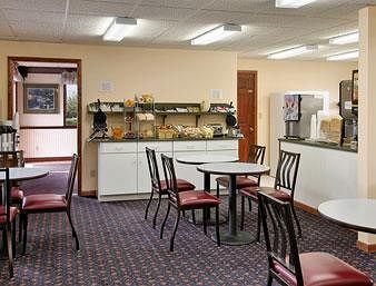 Hotel Super 8 Mackinaw City/beachfront Area