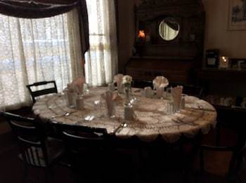 Crescent Lily Inn B&B