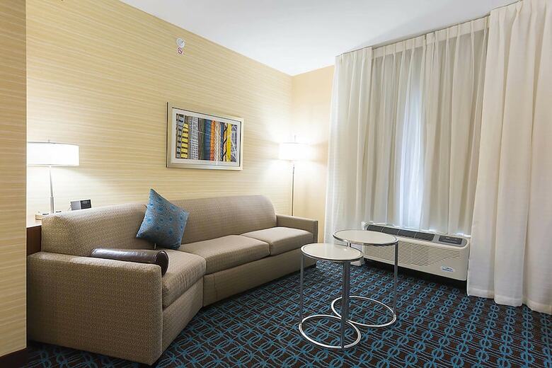 Hotel Fairfield Inn & Suites Jamestown