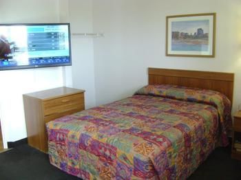 Hotel Intown Suites San Antonio East