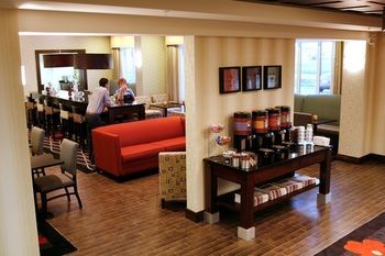 Hotel Hampton Inn & Suites By Hilton Red Deer