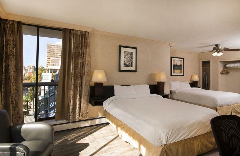 Riviera On Robson Suites Hotel Downtown Vancouver