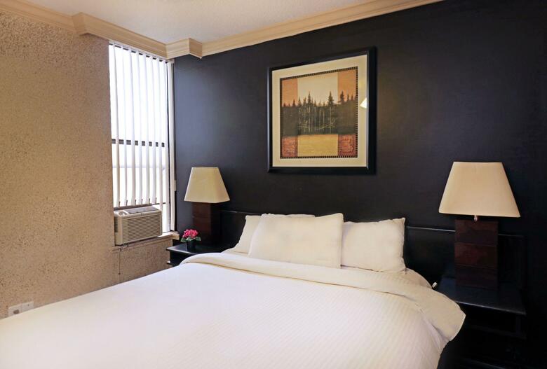 Riviera On Robson Suites Hotel Downtown Vancouver