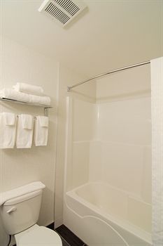 Hotel Paradise Inn And Suites Redwater