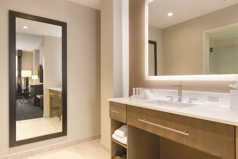 Hotel Homewood Suites By Hilton Calgary Downtown