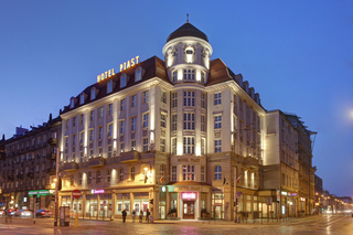 Hotel Dw Piast Hostel