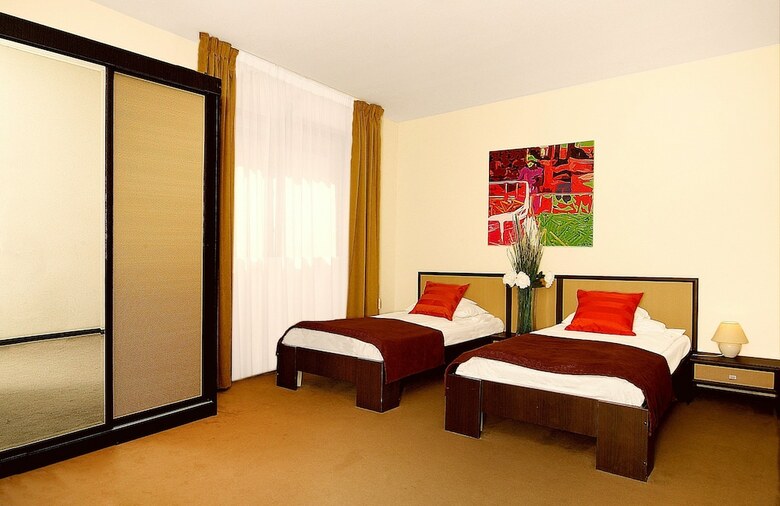 Trianon Hotel