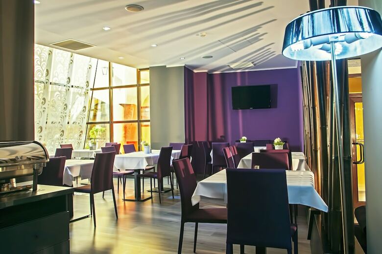 Trianon Hotel