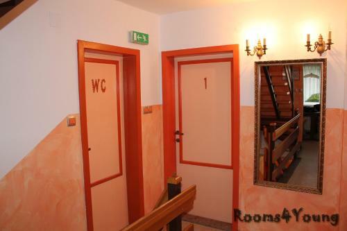 Residencia Rooms4young