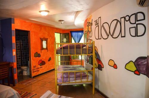 Pura Vida Hostel Tamarindo