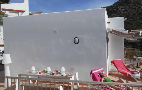 Three-bedroom Holiday Home Roses With Sea View 07