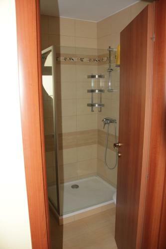 Lakeview Apartment