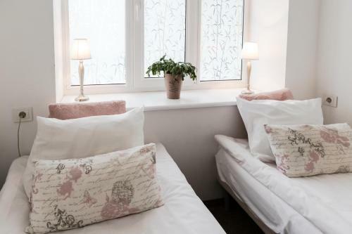 Bed & Breakfast Happy Inn