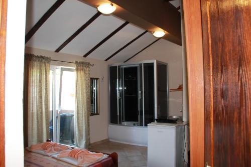 Apartments Lav Costas