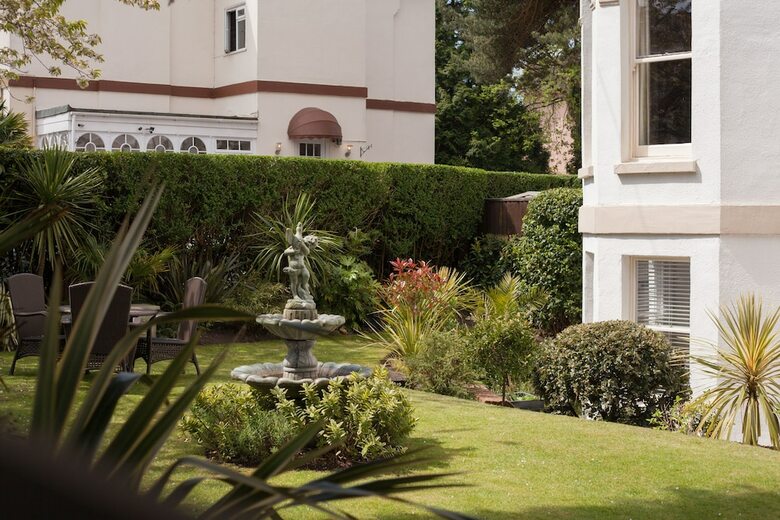 Hostal Washington House Hotel