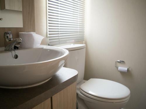 Bude Holiday Resort - Families And Couples Only