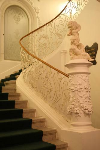 Boutique Hotel Three Lilies