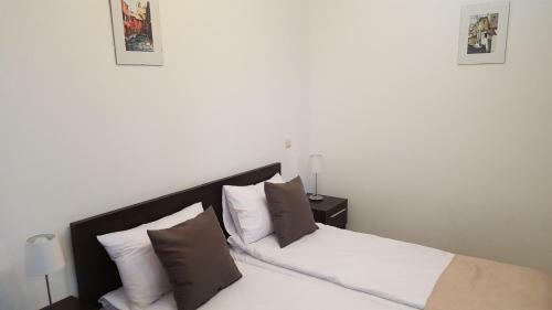 Hostal Vis A Vis Studio