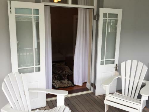 Hostal Shades Of Africa