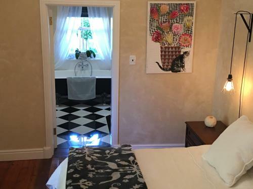 Hostal Shades Of Africa