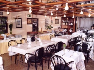 Hotel Foxa 25