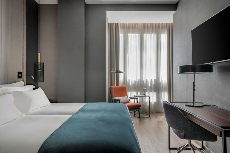Hotel Senator Gran Via 21