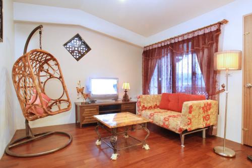 Free House B&B