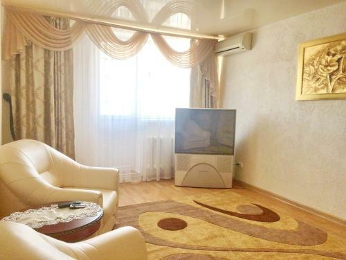 Apartment With Sea View Near Park Shevchenko