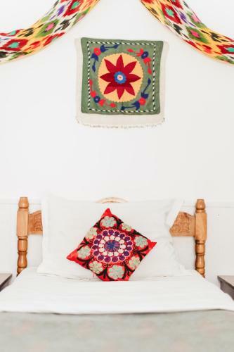 Hostal Trip.le Guest House