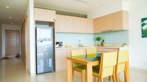 A503 - Ocean Apartment