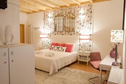 Five Senses Hostel