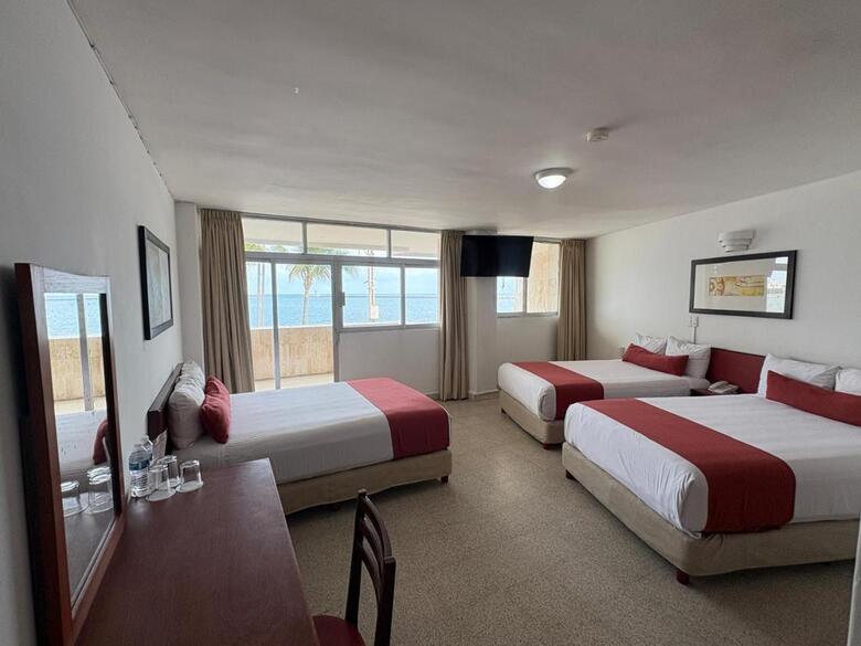 Hotel Royalty