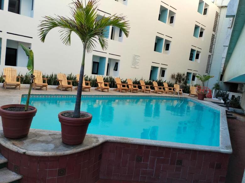 Hotel Royalty