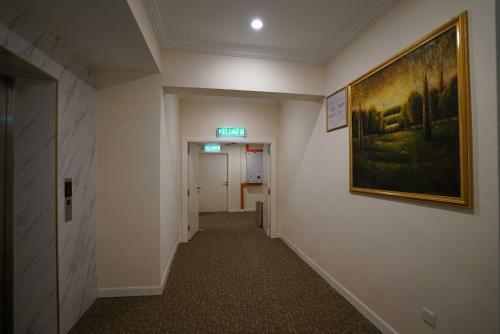 Ritzton Hotel