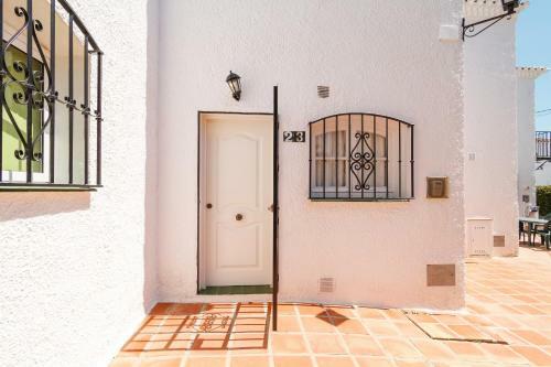 Los Pinos 23 Villas Casasol