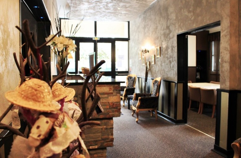 Hotel Adonis Sanary Grand H�tel Des Bains