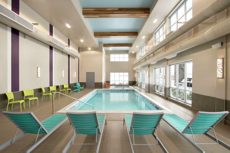 Hotel Home2 Suites By Hilton Fort St. John, British Colu
