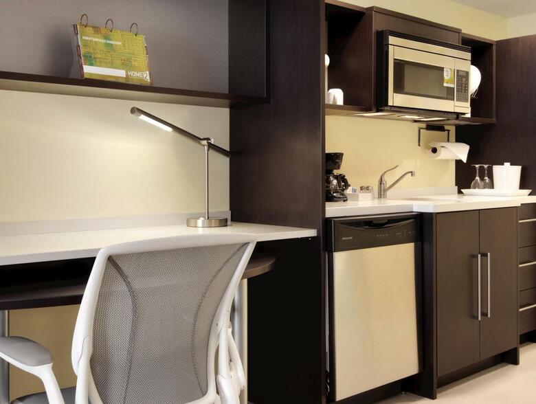 Hotel Home2 Suites By Hilton Fort St. John, British Colu