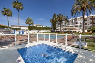 Apartamentos Crown Resorts Club La Riviera